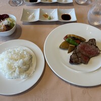 特選近江牛レストラン ティファニー - 近江牛ステーキランチ