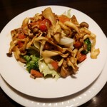 高崎 芸術野菜とイタリアンピッツァ マーロ - きのこのソテー　780円