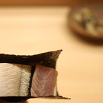 鮨かみなり - 秋刀魚 押し寿司