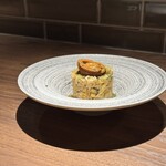 中華割烹 王 - 黒炒飯