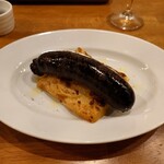 Galop - ブーダンノワール(血のソーセージ)。レバーっぽいコクがたまらん。
