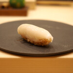 鮨かみなり - 鹿児島 出水 墨烏賊（握り）