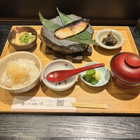 銀座米料亭 八代目儀兵衛 - 