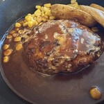 ヴェッキオアルベロ - 豚ハンバーグ 1800円くらい