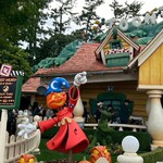 ヒューイ・デューイ・ルーイのグッドタイム・カフェ - ミッキーハウス