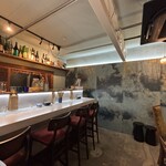 琉球中華食堂　ホットボックス - カウンター席