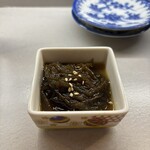 琉球中華食堂　ホットボックス - お通し　440  もずくシークァーサー酢　　おいしい❗️