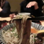 甚九郎 - モッチリとした蕎麦、食感も楽しめる。