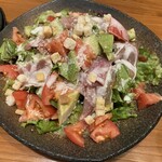 蕎麦食彩 さいとう - アボカドと生ハムサラダ800円