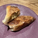 オクユカシ - 明太チーズもんじゃの春巻き(税込715円)