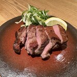 オクユカシ - 牛タンのトリミングステーキ(税込1650円)