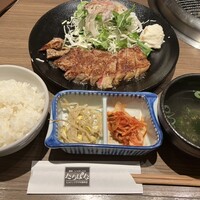 焼肉・しゃぶしゃぶ たちばな ヒルトンプラザイースト店 - 
