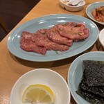 朝採れホルモンと家系焼肉 壺ほる 北烏山店 - 
