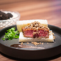 焼肉うしごろ - 和牛ヒレカツサンド トリュフ添え