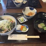 丼屋 七兵衛 - 
