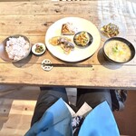 食堂AU - お惣菜３種のランチ