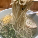 太陽軒 - 中細ゆるちぢれ麺