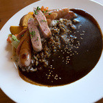 Nord - 「ソーセージカレー」。いつも美味しい黒いカレー。本日もスペシャル美味しいィ～！