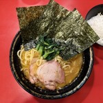 家系総本山 吉村家 - 