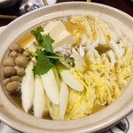 かき忠 - ネギ、白菜、しめじ、豆腐、みつば