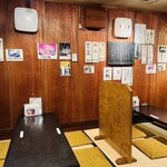 かき忠 - 一階小上がり