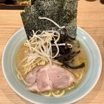 横浜ラーメン増田家 - ラーメン並