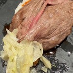 焼肉食べ放題 カルビとタン - 