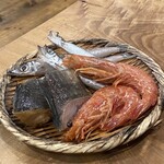 七輪焼 お魚くわえたどら猫 - 