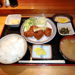 日替わり定食　鶏のからあげ定食