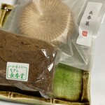 和菓子司 なぎら長春堂 - 長春菓と黒糖松風