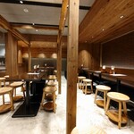 熟成とんかつ フライ家 - 内観 奥