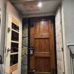 スピリッツバー サンフェイス シンジュク - 2025/10/18 ディナーで利用。外観の様子。