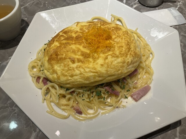 Cheese to Hachimitsu Nagoya Yunimoru Ten