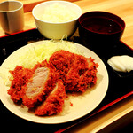 とんかつまるや - 料理写真: