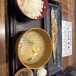 炭火焼 和めし処 しんぱち食堂 - 料理写真:さんま塩焼き定食1078円