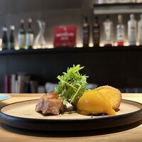 TOKi - 大和肉鶏のコンフィタードと柿のフライ