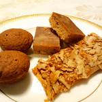 Kashikoubou Ichikawa - チョコサンドクッキー・アルマニャック・クルミのパイ　