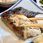 呉竹 - さわらの塩焼き(\950)　焼き立てで身はふっかふか