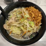 蒙古タンメン中本 - 