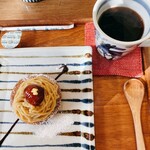 ジュタロウ - 和栗のタルトとホットコーヒー(濃くて美味しかった♡)