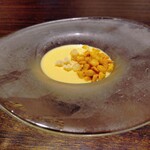 KINO_ - 『スープ』
      ・トウモロコシの冷製スープ
      焦がしバター炒めのトウモロコシとクルトン乗せ