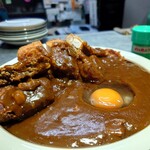 ほびーい喫茶店 - 生タマカツハンバーグカレー(値段お任せ)