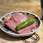 赤身焼肉 かるびあーの - 肩三角