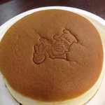 りくろーおじさんの店 北区長柄店 - 30周年記念の刻印のチーズケーキ