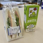 LAWSON - 料理写真:レタスサンド、キッコーマン 調製豆乳