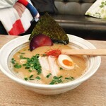 猿座カフェ - 鶏白湯ラーメン