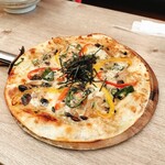 猿座カフェ - きのこピッツァ