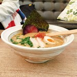 猿座カフェ - 鶏白湯ラーメン