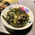 闇市 - 爆弾おにぎり……的なやつ！(成人男性の握りこぶし1個半ぐらいの大きさはあるんじゃないかなぁ〜！笑)