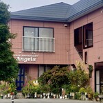 エンジェルズ - 外観、入り口付近。